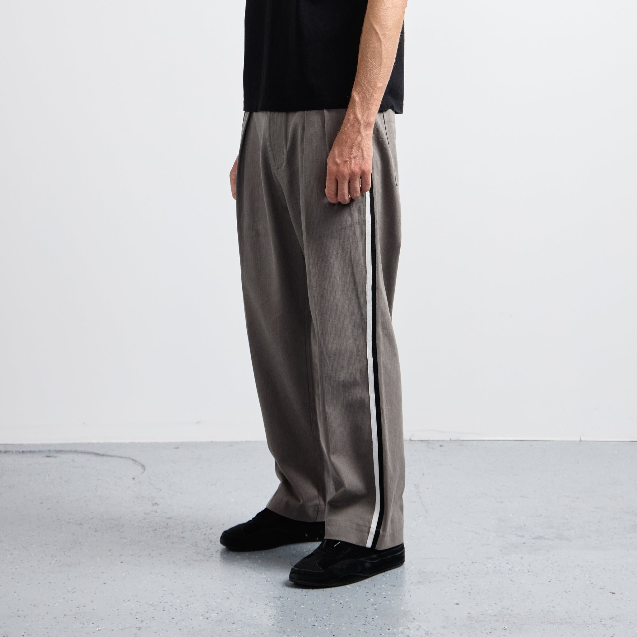LEAGUES CLUB SIDE STRIPE PANT – Chocolate Jesus